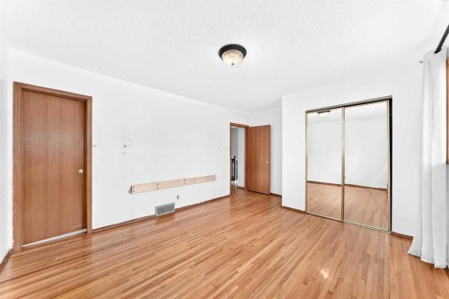 5712 Lakeview Drive Sw, Calgary, AB 