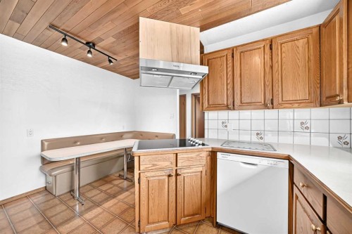 5712 Lakeview Drive Sw, Calgary, AB 