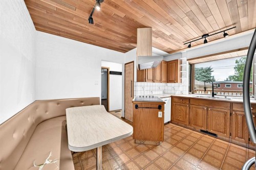 5712 Lakeview Drive Sw, Calgary, AB 