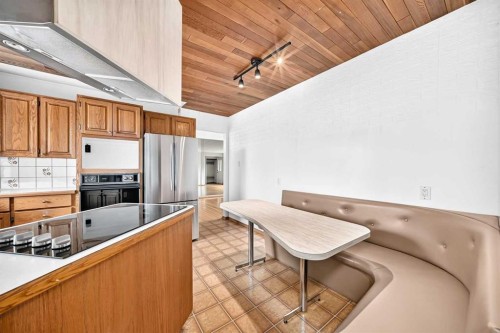 5712 Lakeview Drive Sw, Calgary, AB 