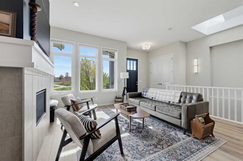 28 Mahogany Gardens Se, Calgary, AB 