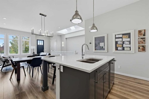 28 Mahogany Gardens Se, Calgary, AB 
