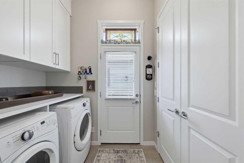 28 Mahogany Gardens Se, Calgary, AB 