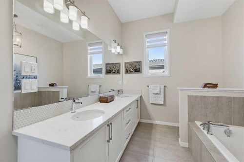 28 Mahogany Gardens Se, Calgary, AB 