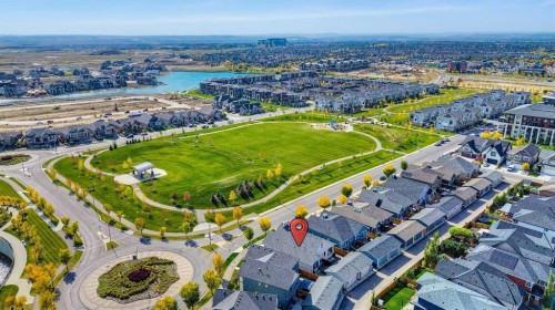28 Mahogany Gardens Se, Calgary, AB 