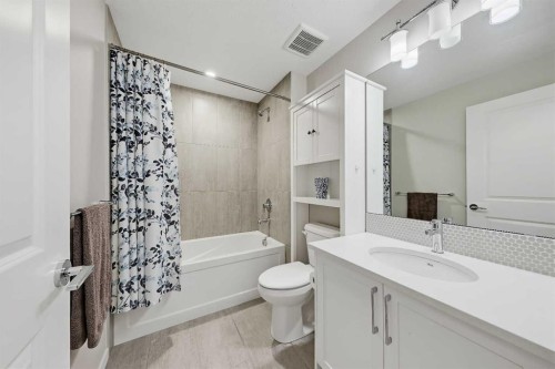 28 Mahogany Gardens Se, Calgary, AB 