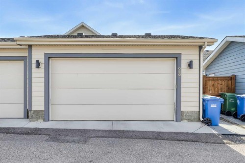 28 Mahogany Gardens Se, Calgary, AB 