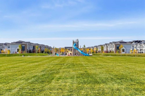 28 Mahogany Gardens Se, Calgary, AB 