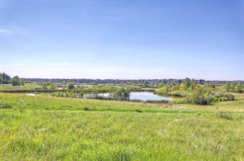 28 Mahogany Gardens Se, Calgary, AB 