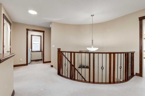 43 Cougar Plateau Circle Sw, Calgary, AB 
