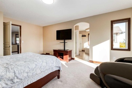 43 Cougar Plateau Circle Sw, Calgary, AB 