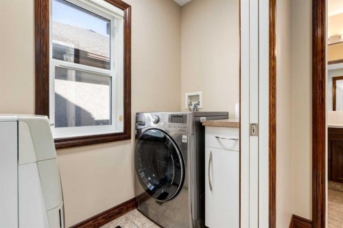 43 Cougar Plateau Circle Sw, Calgary, AB 