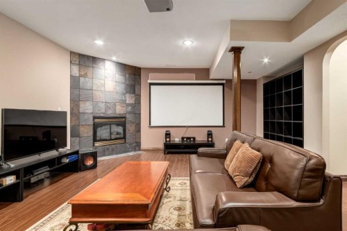 43 Cougar Plateau Circle Sw, Calgary, AB 