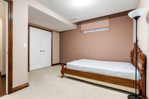 43 Cougar Plateau Circle Sw, Calgary, AB 