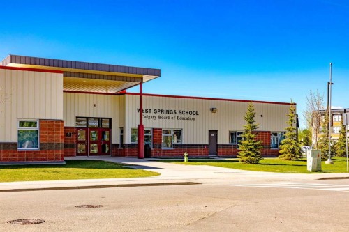 43 Cougar Plateau Circle Sw, Calgary, AB 