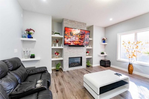 227 Bayview Street Sw, Airdrie, AB 