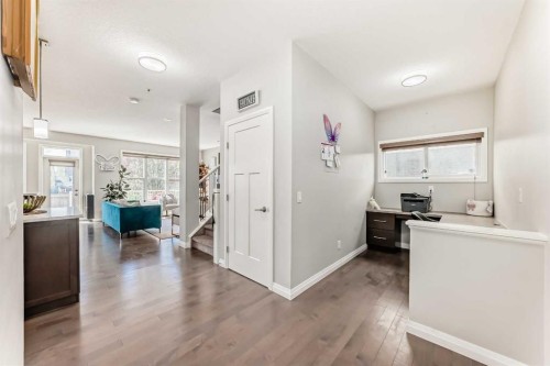 67 Masters Rise Se, Calgary, AB 