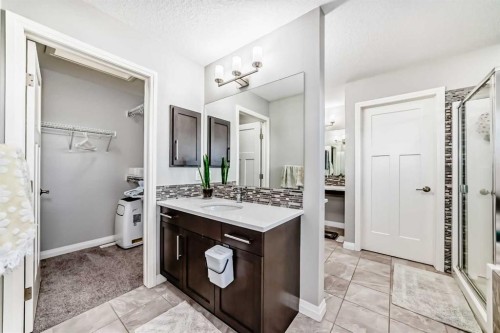 67 Masters Rise Se, Calgary, AB 