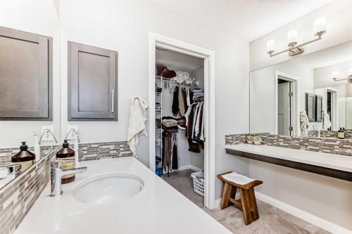 67 Masters Rise Se, Calgary, AB 