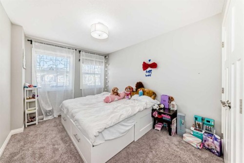 67 Masters Rise Se, Calgary, AB 