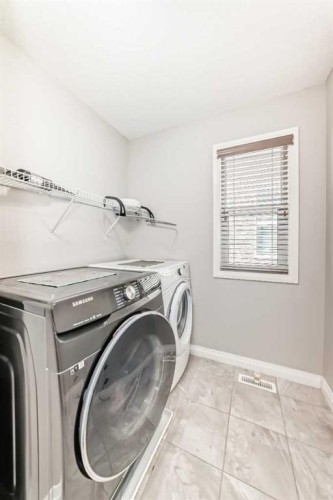 67 Masters Rise Se, Calgary, AB 
