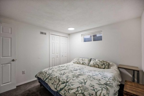 4711 26 Avenue Sw, Calgary, AB 