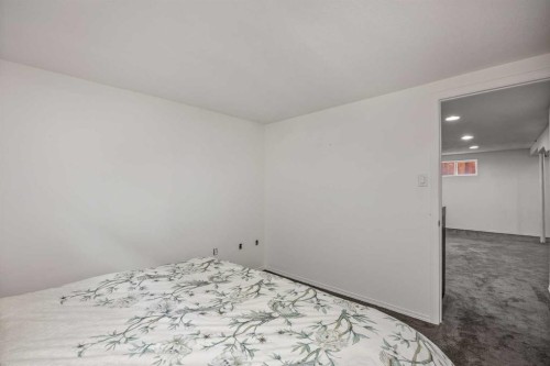 4711 26 Avenue Sw, Calgary, AB 