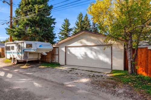 4711 26 Avenue Sw, Calgary, AB 
