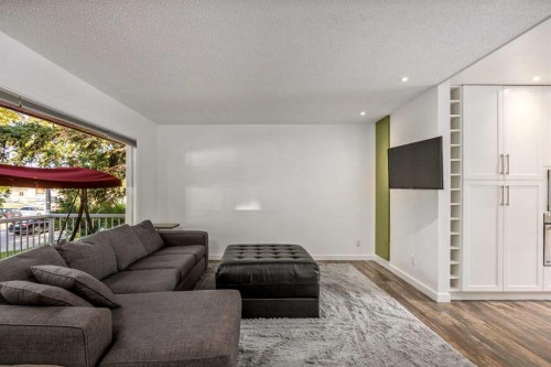 4711 26 Avenue Sw, Calgary, AB 
