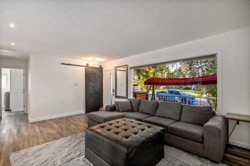 4711 26 Avenue Sw, Calgary, AB 