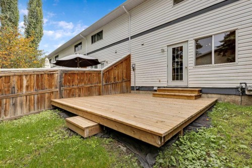 105-107 Elm Place, Okotoks, AB 