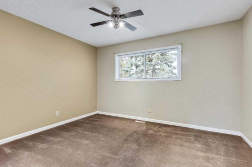 105-107 Elm Place, Okotoks, AB 