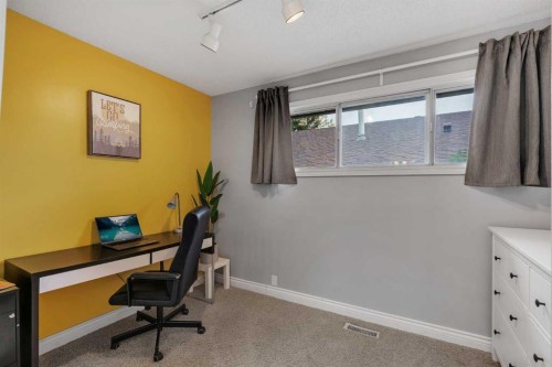 1308 Norfolk Drive Nw, Calgary, AB 