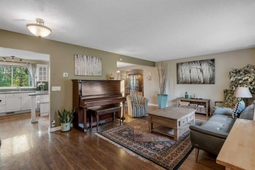 1308 Norfolk Drive Nw, Calgary, AB 
