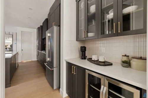 109 Bighorn Crescent Sw, Calgary, AB 