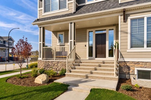 109 Bighorn Crescent Sw, Calgary, AB 