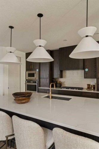 109 Bighorn Crescent Sw, Calgary, AB 