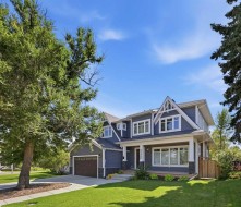2223 Glenwood Drive SW Calgary, AB T3E 3Y7