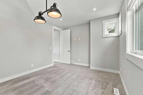 2223 Glenwood Drive Sw, Calgary, AB 