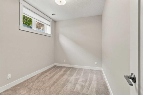 2223 Glenwood Drive Sw, Calgary, AB 