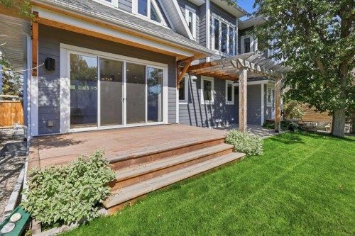 2223 Glenwood Drive Sw, Calgary, AB 