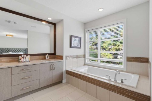 4407 17 Avenue Nw, Calgary, AB 