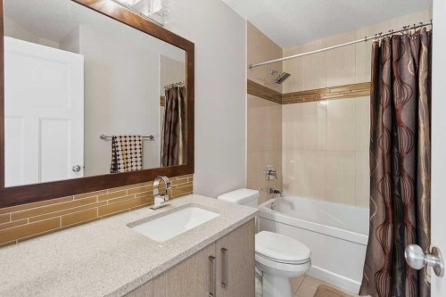 4407 17 Avenue Nw, Calgary, AB 
