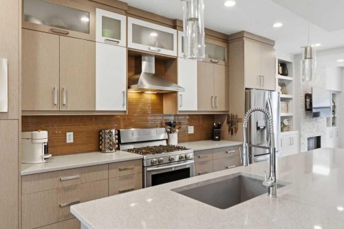 4407 17 Avenue Nw, Calgary, AB 