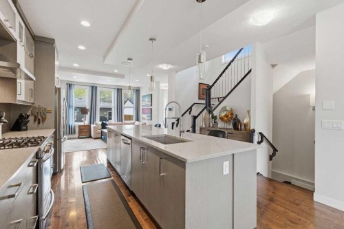 4407 17 Avenue Nw, Calgary, AB 