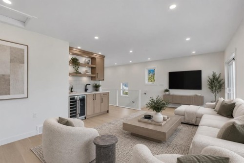 2121 Mackay Road Nw, Calgary, AB 