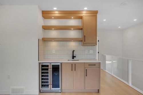 2121 Mackay Road Nw, Calgary, AB 