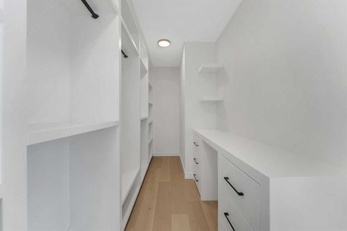 2121 Mackay Road Nw, Calgary, AB 