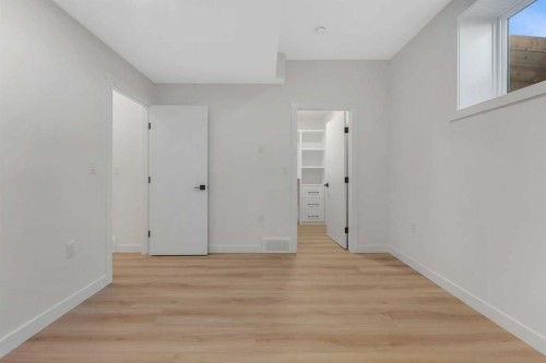 2121 Mackay Road Nw, Calgary, AB 