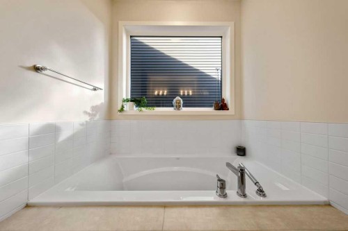 529 Montana Bay Se, High River, AB 